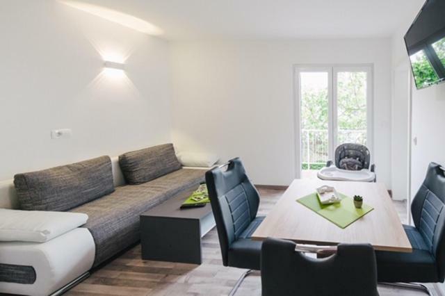 Villa Sarah Климно Экстерьер фото